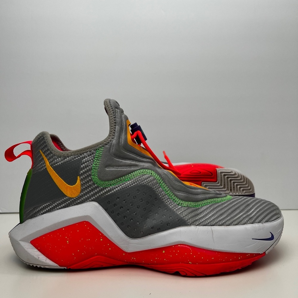 Nike- LeBron Soldier 14 “Hare”- 10.5
